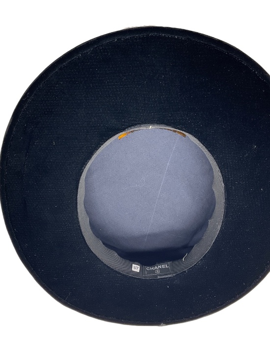 CHANEL VINTAGE RARE BLACK GROSGRAIN TRIMMED VELVET HAT main image 7